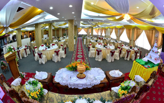 Central Hotel Yangon