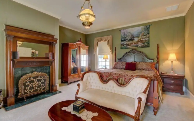 Bybee's Historic Inn