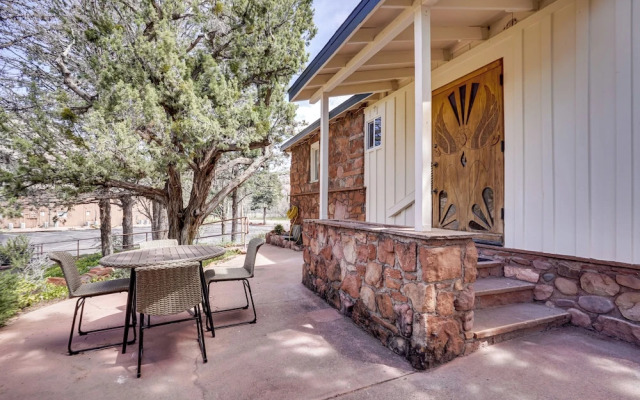 Meditation Garden & Patio: Serene Sedona Gem