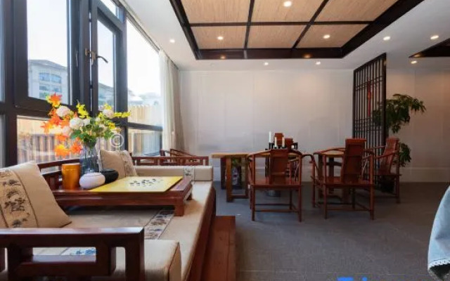 Yichun Huge Hot Spring Holiday Villa