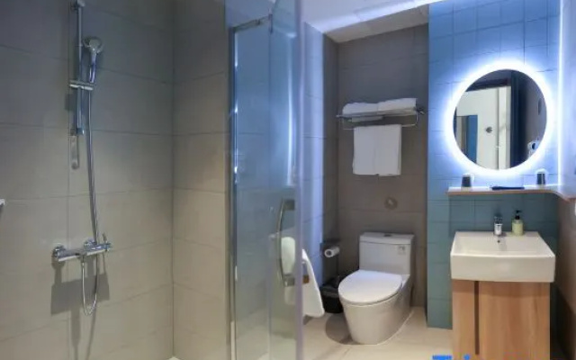 Homeinn Hotel (Yingkou Panpan Road Nanhu Park)