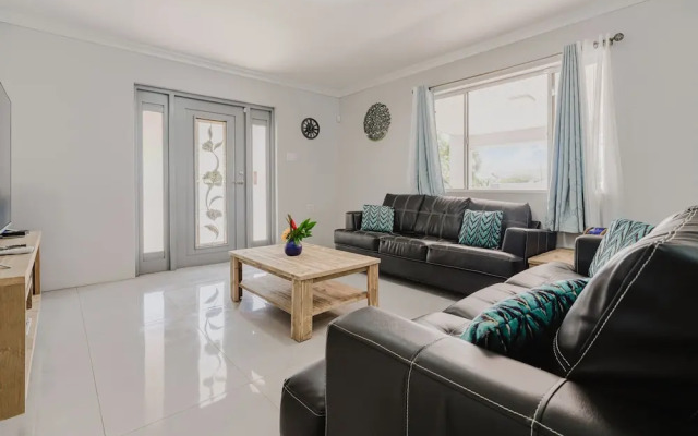 New Listing - Noord Villa With Private Pool