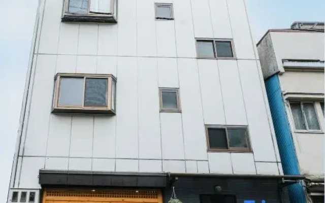 Six7 APT Minowa
