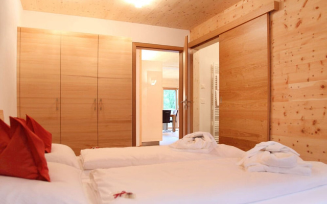 Tasteful Apartment in Elzach-yach