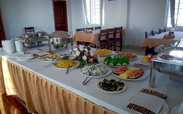 Flora Quy Nhon Hotel