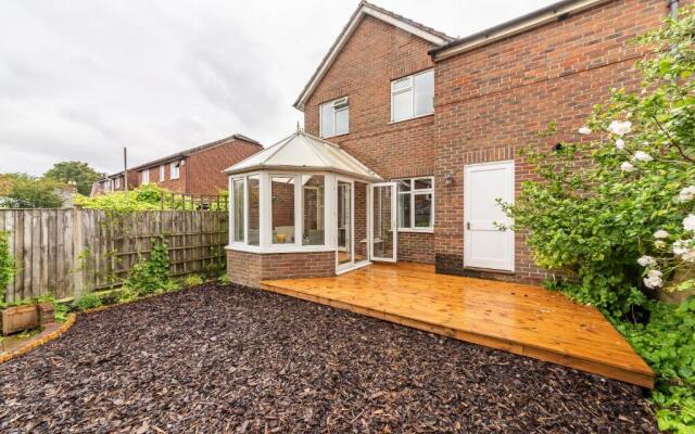 Luxury Southampton house with garden and parking