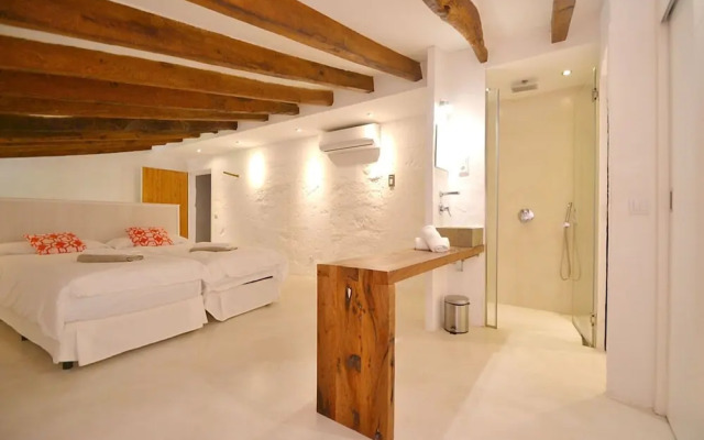 Villa in Buger With Pool and Scenic Views