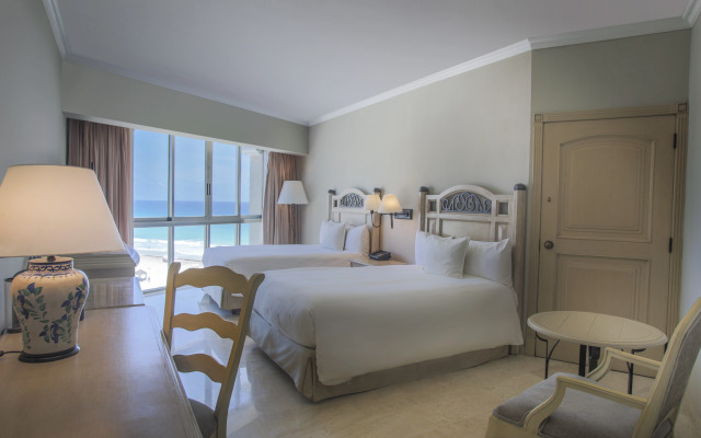 Sandos Cancún All Inclusive - Adults Only