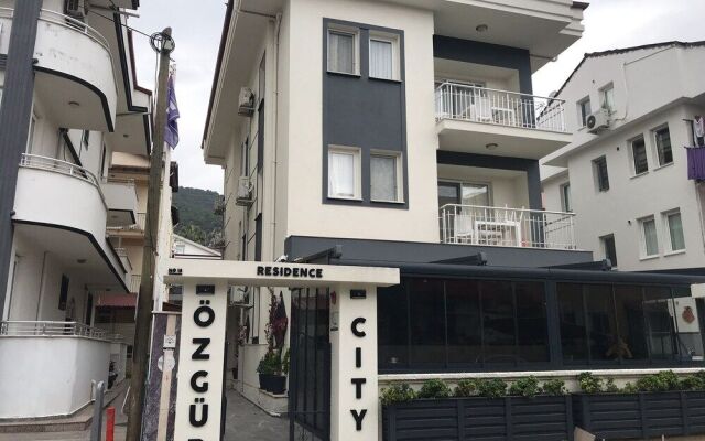 Ozgur City Residence