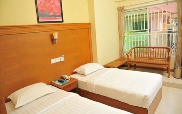 Royal Green Hotel