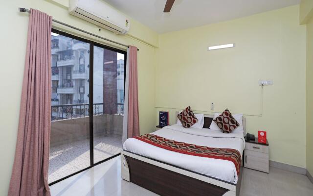 OYO 704 Apartment Kharadi