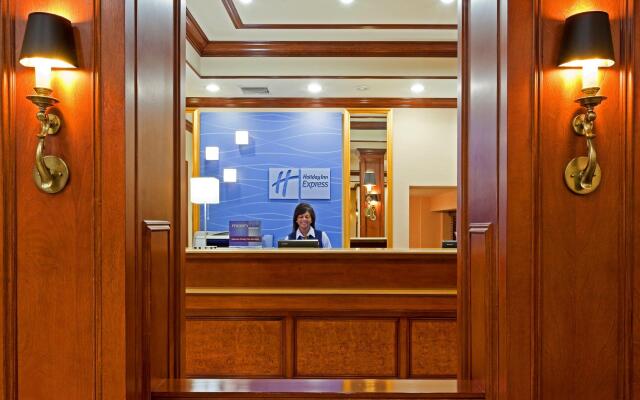 Rockville Centre Hotel - JFK Airport