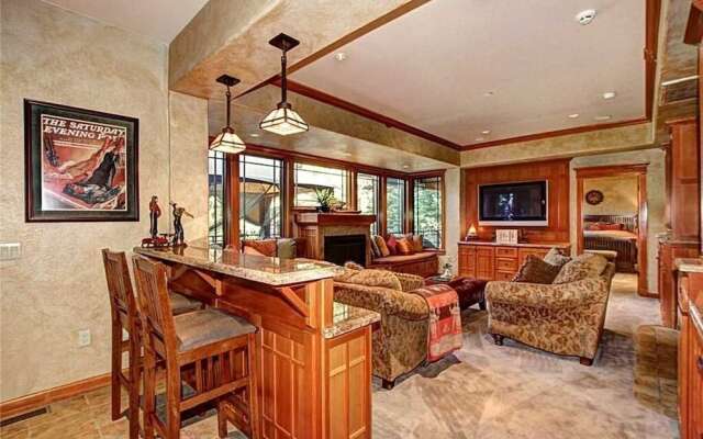 Tahoe Crestview Lodge - 5 Br Home