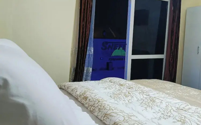 sneferu pyramids inn