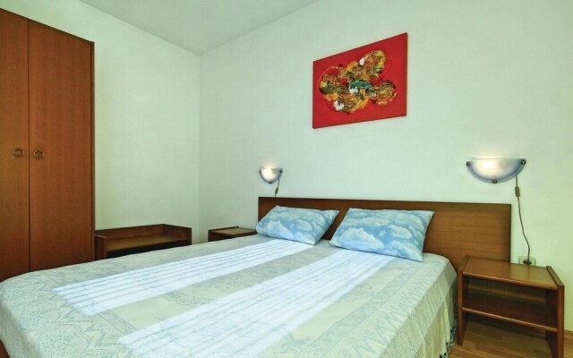 Awesome Home in Tar-vabriga With Wifi and 1 Bedrooms