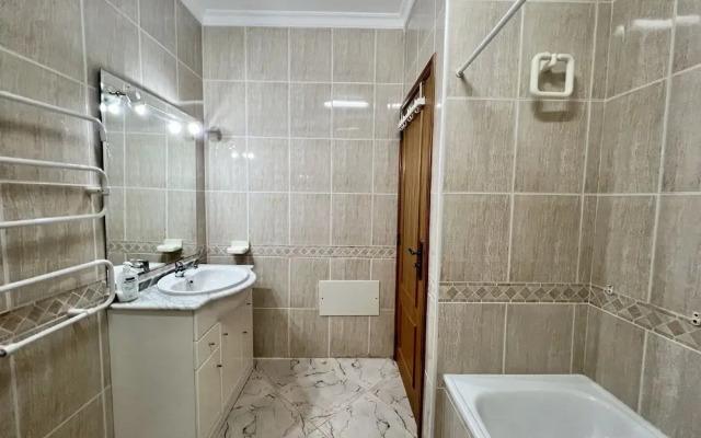 Quarteira Elegant With Pool by Homing