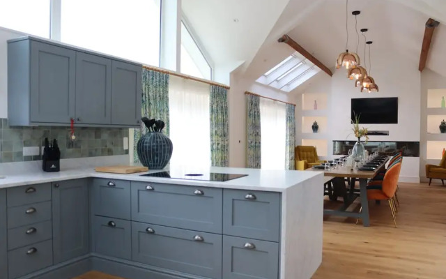 Leafield House @ Nables Farm