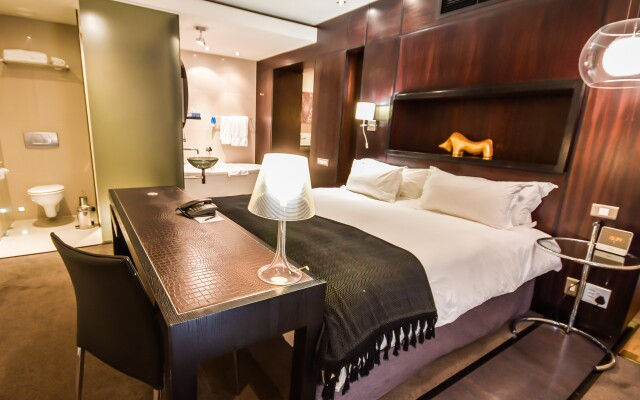 Colosseum Hotel