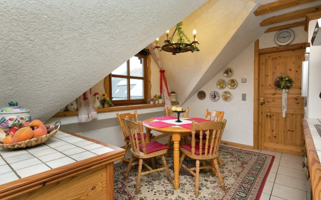 Warm Apartment In Bombogen With Private Parking