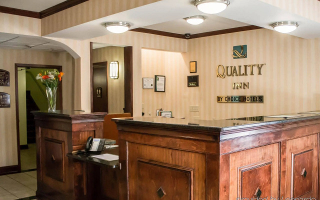 Econo Lodge Glens Falls / Lake George