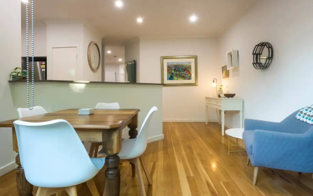 Lovely Shenton Park Townhouse