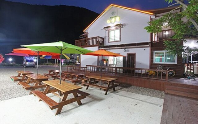 Danyang Danyangddeul Pension
