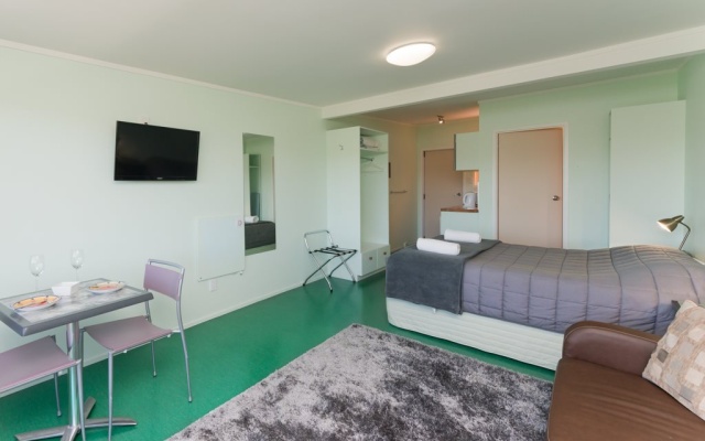 Pearl of the Bay – Guest Rooms – Paihia