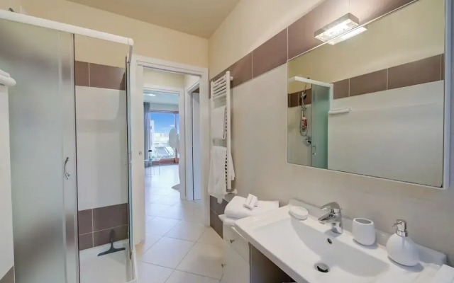 La Casa di Gioia - Shared Pool & View
