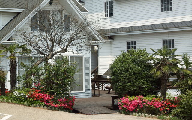 Mangsang Bluemarine Club