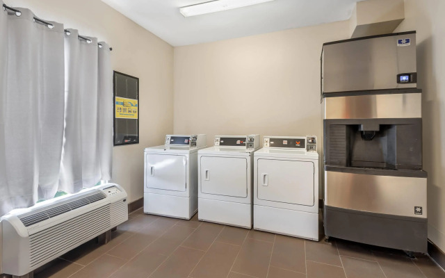 Comfort Suites Myrtle Beach Central