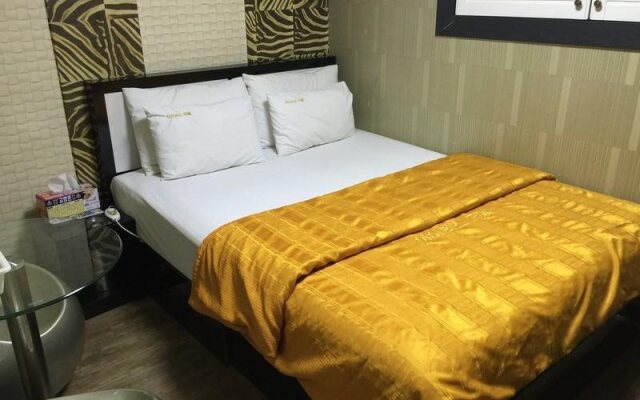 Iris Motel
