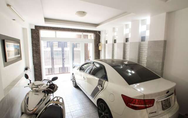 7S Nice House Hotel & Apartment near Airport