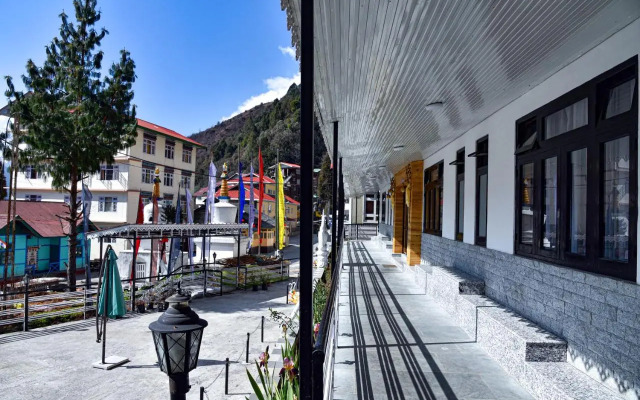 Rufina Apple Valley Inn