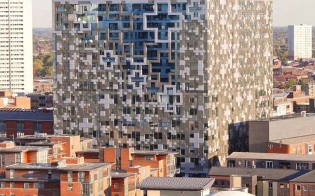 Luxury 1-bedroom Apartment With Free Parking