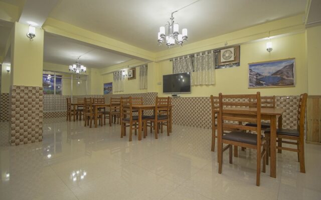 Oyo 24942 Hotel Lhasa