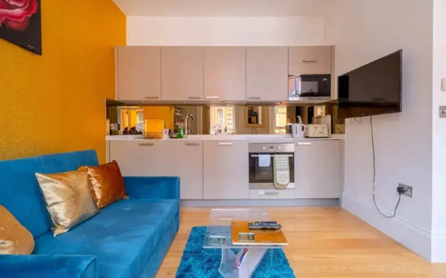 Central & Cosy 1BD Flat - Soho