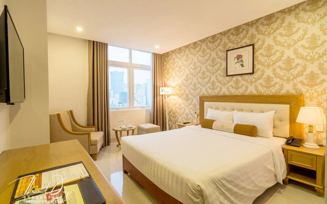 Royal Family Hotel Da Nang
