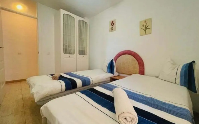 Family Apartment 3BR Communal Pool Kids Park