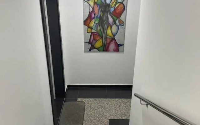 Modern One Bedroom Apartment