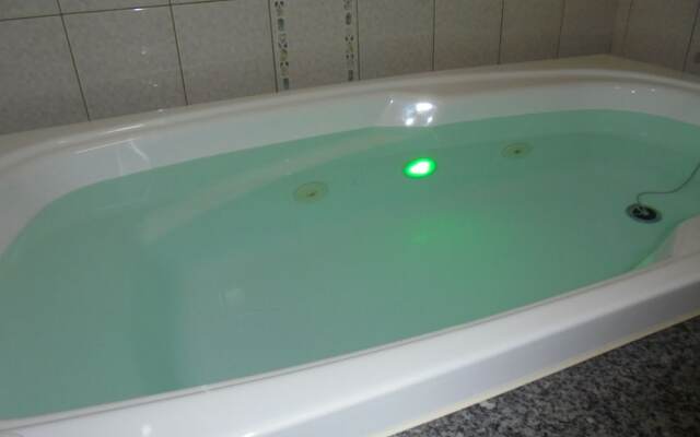 HOTEL MOULIN ROUGE - Adults Only