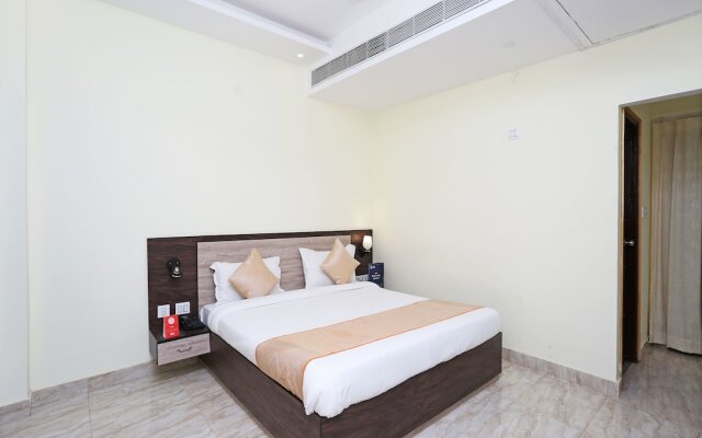 OYO Flagship 120 Gupta Inn Cantonment