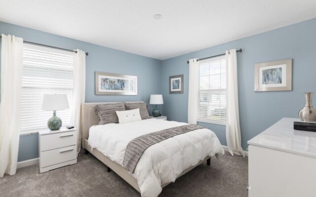 Champions Gate-8906SLTSDJGIL home