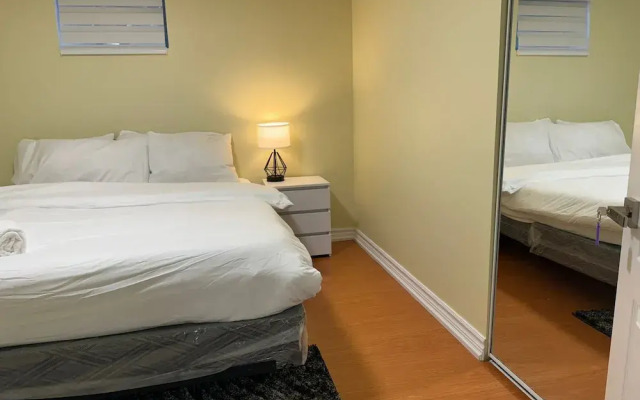 Comfy Basement Apartment in Toronto