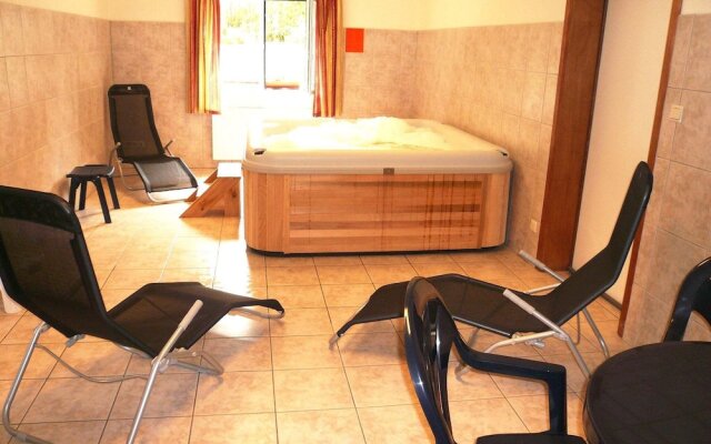 Child-friendly Holiday Home in Waimes with Sauna and Jacuzzi