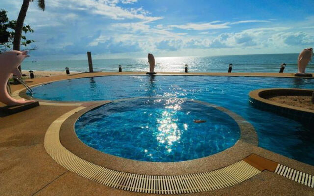 Talkoo Beach Resort Khanom