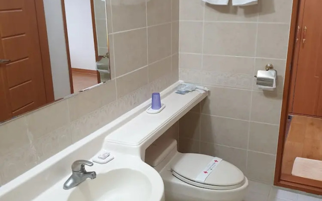 Munkyung Tourist Hotel