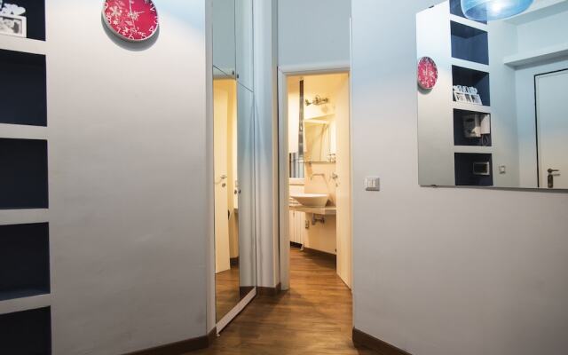 Delicious Apartment in Shopping District