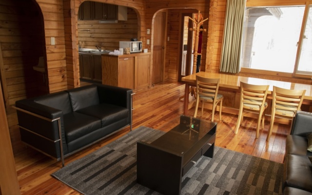 Yamaga Chalet – Guest Rooms – Hakuba