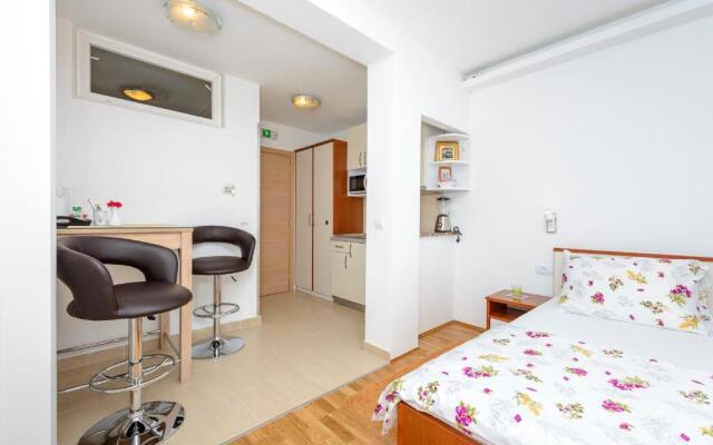 Lodging house SB apartman 1