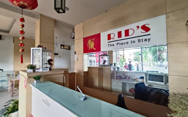 OYO 1769 Rid's Hotel